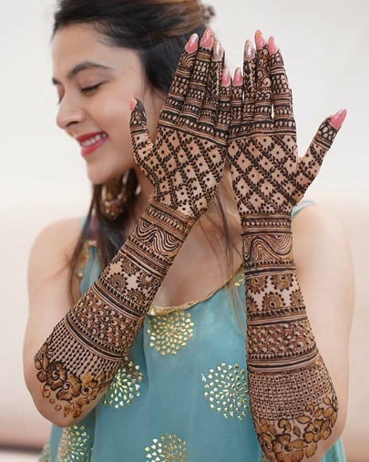 Full Back Hand Mehndi 